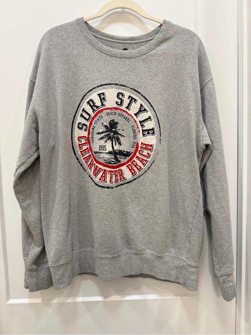 surf style Gray Crewneck Sweatshirt with Red & Black Graphic